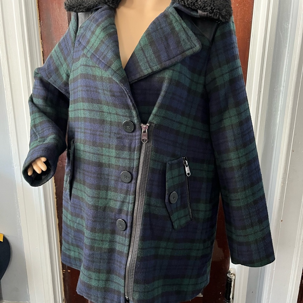 Steve Madden Green and Blue Pea Coat with Stylish Lapel and Modern Zipper